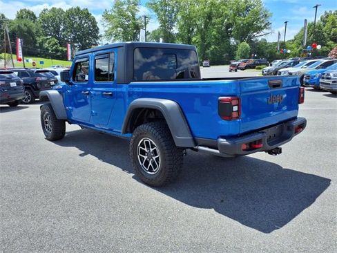 Used 2024 Jeep Gladiator Rubicon w/ Technology Group image 6