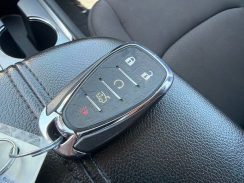 Used 2024 Chevrolet Malibu LT FWD image 28