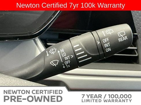 Used 2025 Chevrolet Trax LS FWD image 34