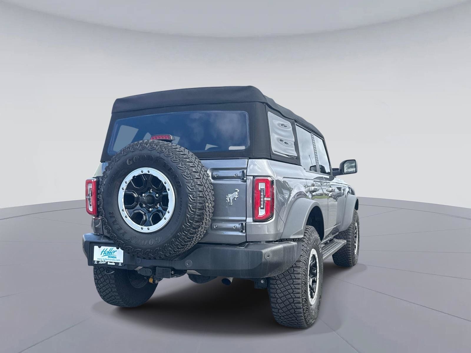 Used 2023 Ford Bronco Outer Banks w/ Sasquatch Package AWD/4WD image 4