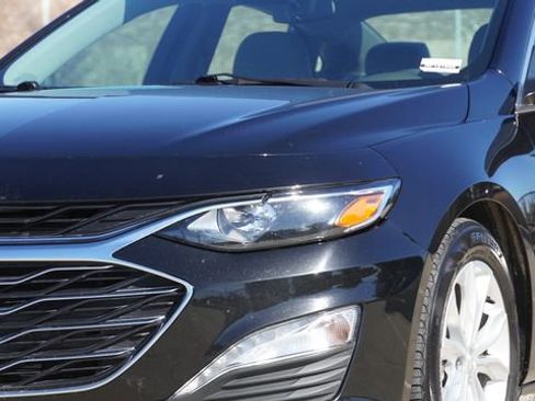 Used 2024 Chevrolet Malibu LT image 4