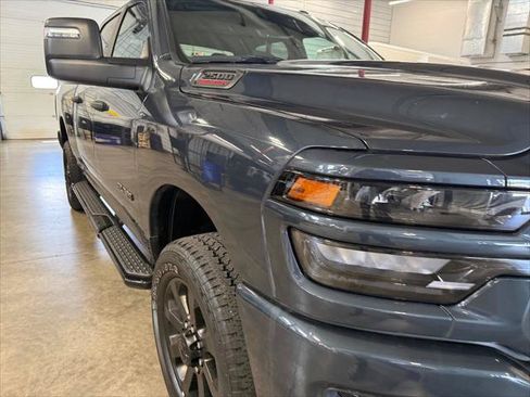 Certified 2025 RAM 2500 Big Horn AWD/4WD image 3