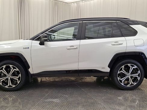 Certified 2021 Toyota RAV4 XSE w/ Weather Package AWD/4WD image 8