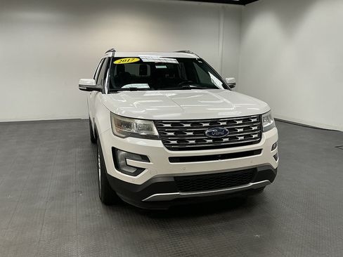 Used 2017 Ford Explorer Limited AWD/4WD image 7