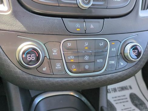 Used 2024 Chevrolet Malibu LT image 19