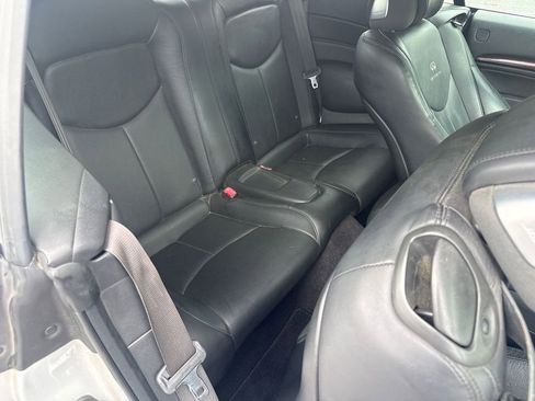 Used 2010 INFINITI G37 Convertible w/ Premium Pkg RWD image 17