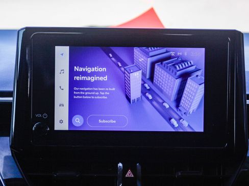 Used 2023 Toyota Corolla LE w/ Carpet Mat Package (TMS) image 14