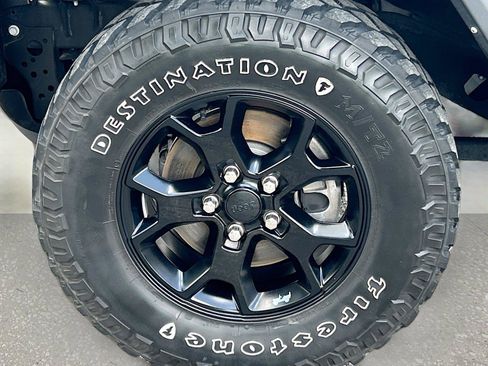 Used 2022 Jeep Wrangler Unlimited Sport AWD/4WD image 39