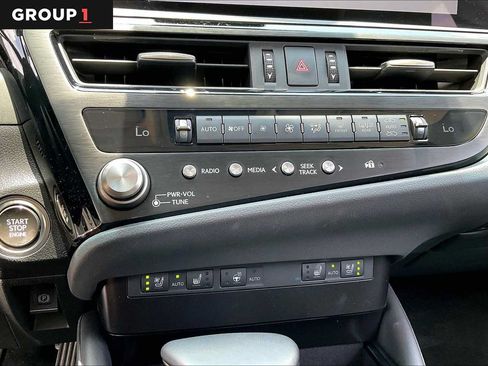 Used 2025 Lexus ES 350 w/ Premium Package FWD image 32