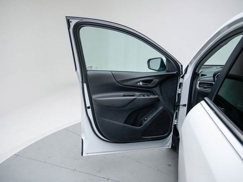 Used 2024 Chevrolet Equinox LT w/ LPO, Floor Liner Package image 22