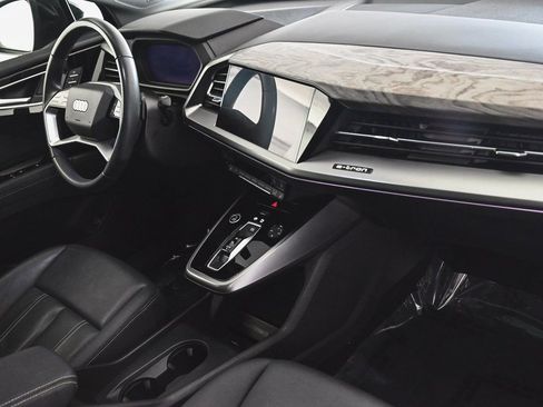 Used 2023 Audi Q4 e-tron Premium Plus w/ Premium Plus image 36