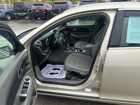 Used 2014 Chevrolet Malibu LS FWD image 16
