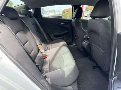 Used 2022 Chevrolet Malibu LS image 25
