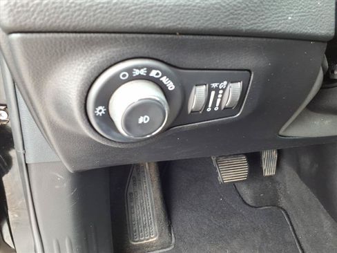 Used 2021 Jeep Compass Limited AWD/4WD image 17