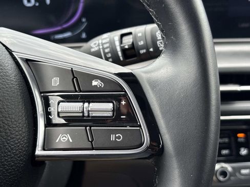 Used 2025 Kia Seltos S FWD image 23