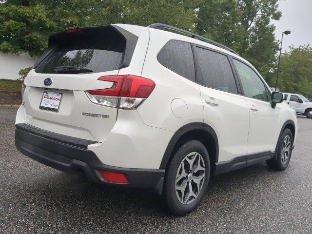 Used 2020 Subaru Forester Premium AWD/4WD image 4
