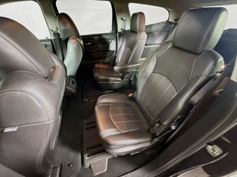 Used 2015 Chevrolet Traverse LTZ image 27
