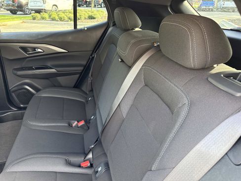 New 2026 Chevrolet Equinox EV LT image 11