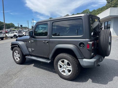 Used 2021 Jeep Wrangler Sport AWD/4WD image 4