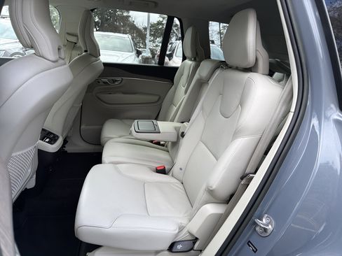 Certified 2023 Volvo XC90 B6 Core image 32