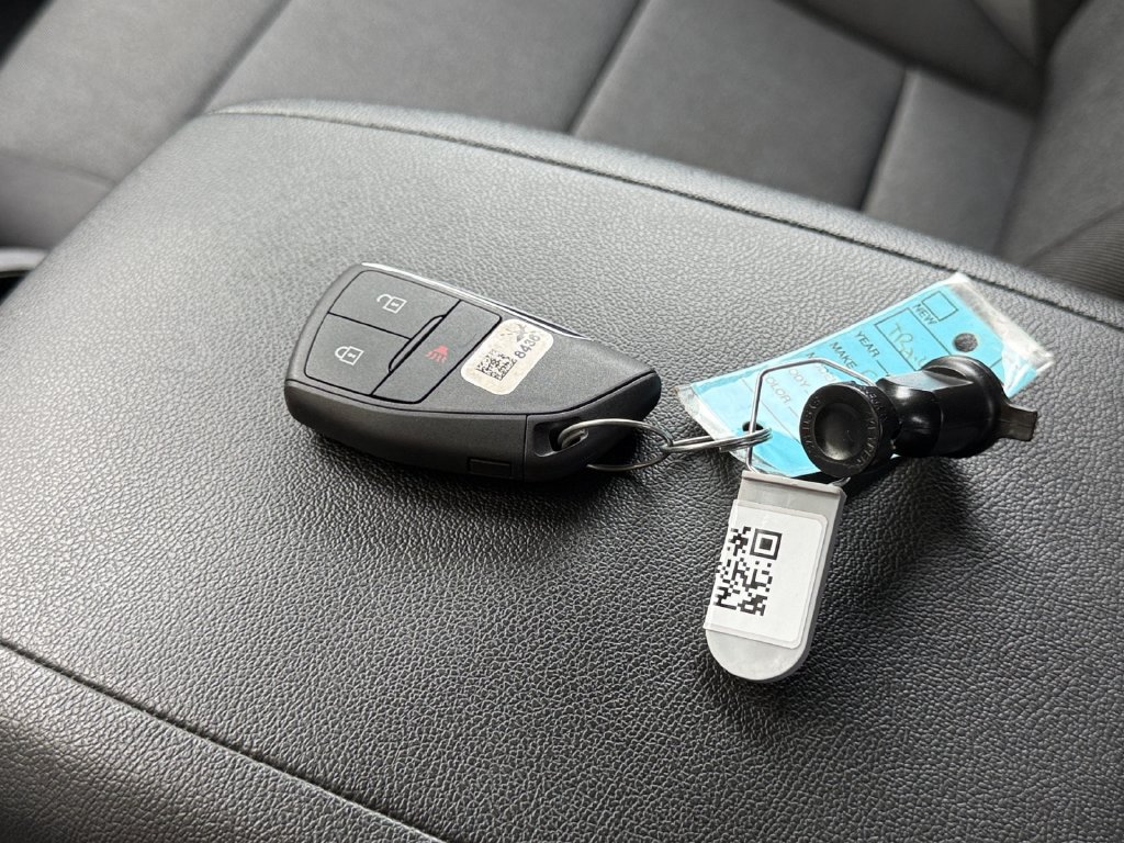 Used 2023 Chevrolet Colorado Trail Boss AWD/4WD image 33