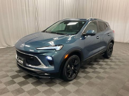 Used 2024 Buick Encore GX Sport Touring image 8