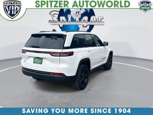 Used 2023 Jeep Grand Cherokee Altitude AWD/4WD image 9