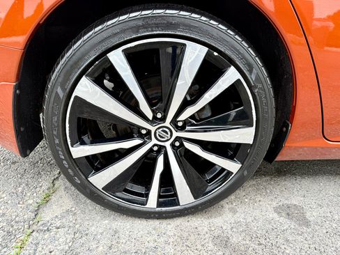 Used 2020 Nissan Altima 2.5 SR w/ Premium Package image 12