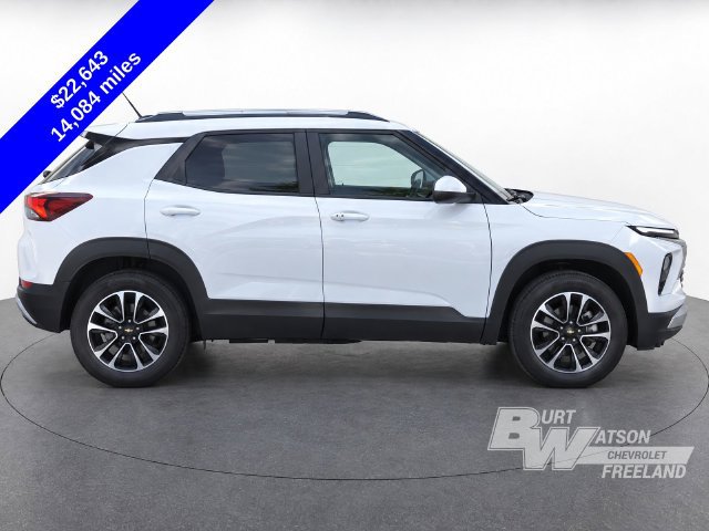 Used 2024 Chevrolet TrailBlazer LT w/ Convenience Package FWD image 10