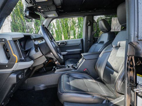 Used 2021 Ford Bronco Badlands image 16