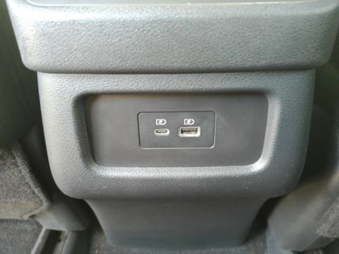 Used 2024 Nissan Pathfinder SV w/ Black Appearance Package FWD image 28