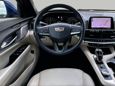 Used 2020 Cadillac CT4 Premium Luxury RWD image 6