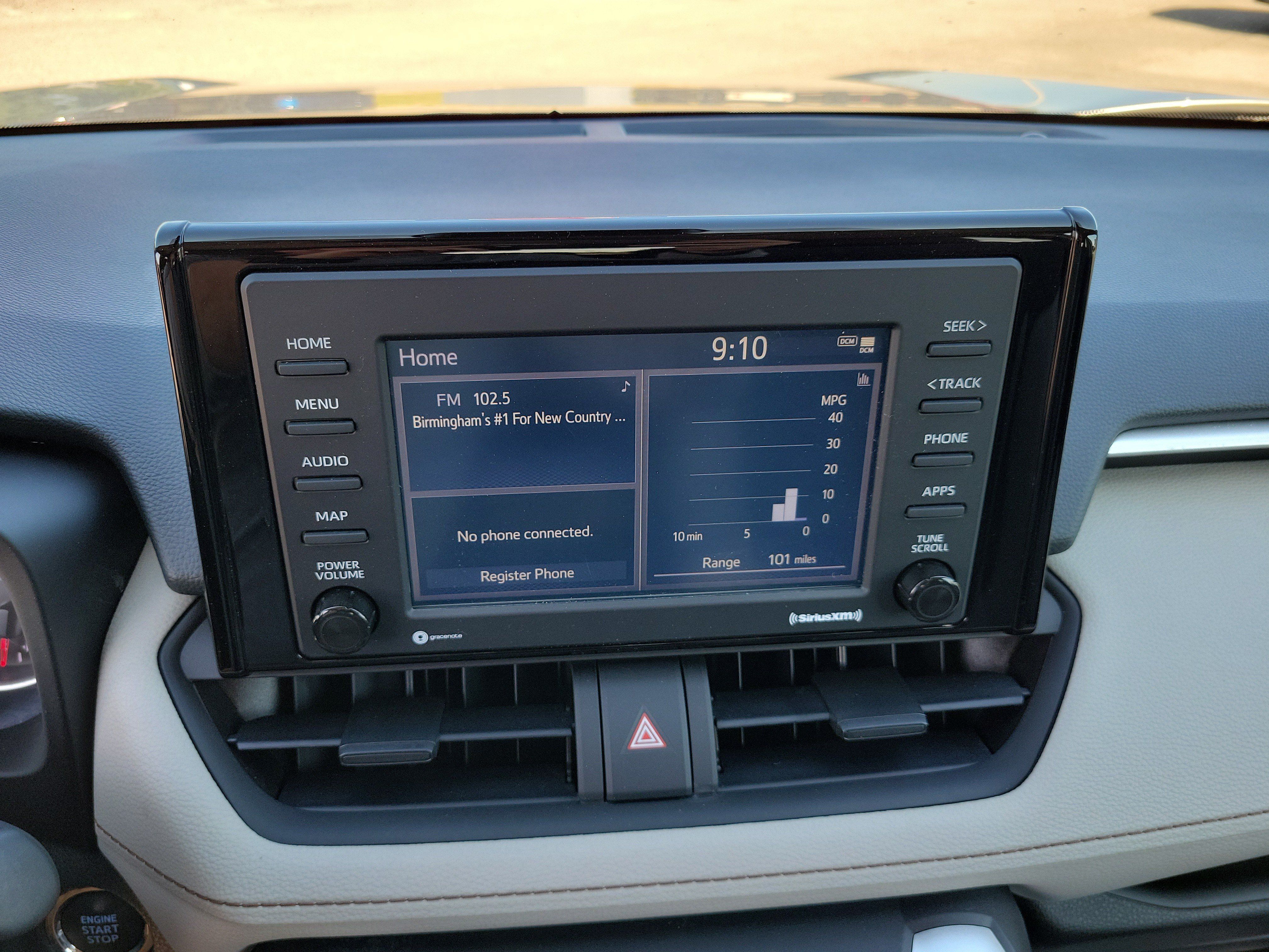 Used 2022 Toyota RAV4 XLE AWD/4WD image 15