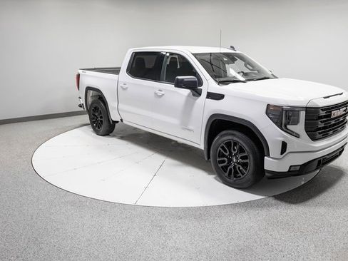 Used 2024 GMC Sierra 1500 Elevation image 26