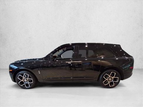 Used 2024 Rolls-Royce Cullinan Black Badge AWD/4WD image 9