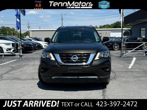 Used 2017 Nissan Pathfinder S AWD/4WD image 2