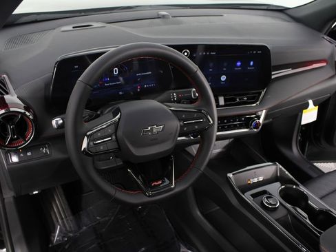 New 2026 Chevrolet Equinox RS w/ Convenience Package III FWD image 8