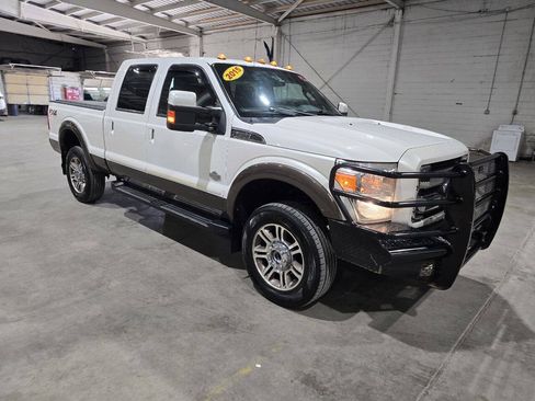 Used 2015 Ford F250 King Ranch w/ FX4 Off-Road Package AWD/4WD image 19
