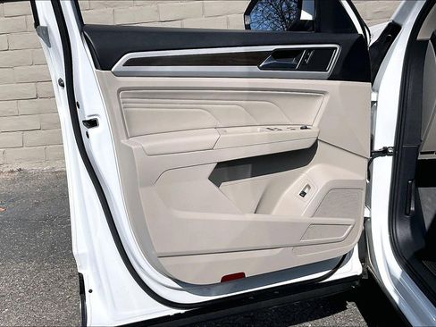 Certified 2023 Volkswagen Atlas SE image 22