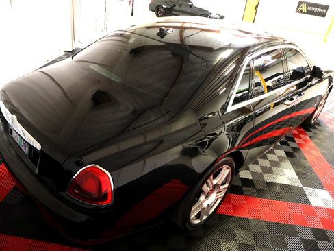 Used 2016 Rolls-Royce Ghost image 10