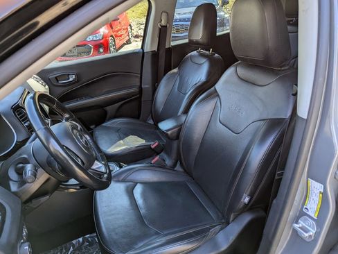 Used 2019 Jeep Compass Limited AWD/4WD image 8