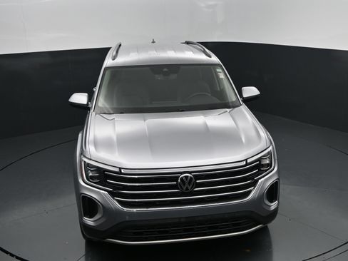 Used 2026 Volkswagen Atlas SE FWD image 35