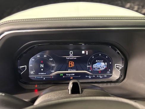 Used 2023 GMC Yukon Denali Ultimate image 12