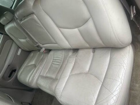 Used 2003 Chevrolet Suburban LT w/ LT Preferred Equipment Group image 11