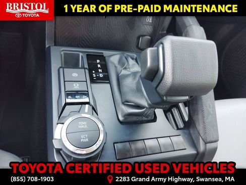 Certified 2024 Toyota Tacoma SR5 AWD/4WD image 22