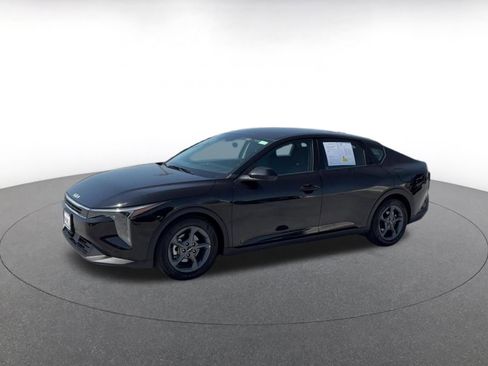 Used 2025 Kia K4 FWD image 8