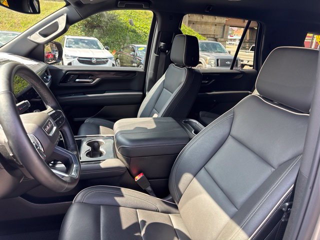 Used 2026 GMC Yukon Elevation AWD/4WD image 13