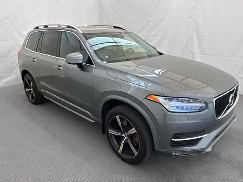 Used 2016 Volvo XC90 T6 Momentum AWD/4WD image 8