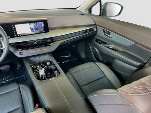 Used 2025 Nissan Murano Platinum w/ Cargo Package AWD/4WD image 25