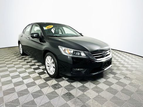 Used 2015 Honda Accord EX-L image 2